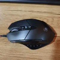 موس حرفه‌ای A4tech مدل v7m