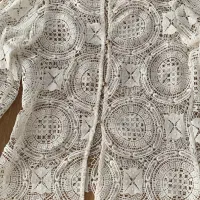 بلوز سفید گیپور تازه وتمیز
