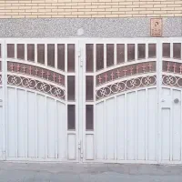 درب آهنی دسته دوم در حد نو
