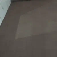 موکت تمیز در حد نو بدون پارگی وسوختگی