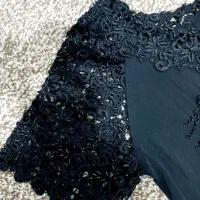 لباس مجلسی|لباس|ری, علایین|دیوار