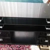 میزتلویزیون شیشه ای