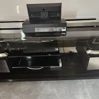 میز تلویزیون بزرگ جادار در