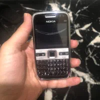 نوکیا E72 در حد