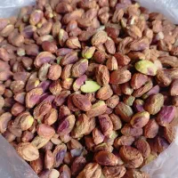 مغز پسته درجه یک و درشت