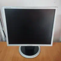 مانیتور ۱۵ اینچ تمیز سامسونگ