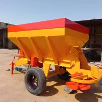 تریلی پاشش کود