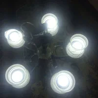 یک عدد لوستر پنج لامپه