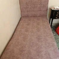 فروش فوری به علت جا بجایی تخت یکنفره