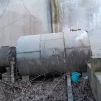 مخزن آب فلزی