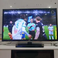 یک عدد تلویزیون ال جی 42 اینچ