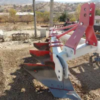 گاو آهن سه خیش|ماشین‌آلات صنعتی|گهواره, |دیوار