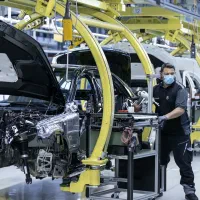 فراخوان جذب نیرو در تولیدی لوازم یدکی خودرو