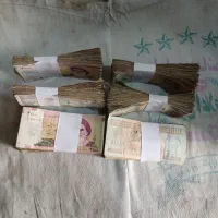 بسته اسکناس صد ودویست تومانی|کلکسیون سکه، تمبر، اسکناس|سمنان, |دیوار