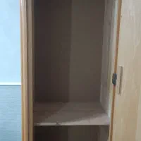 کمدتکی لباس|جاکفشی، کمد، دراور|قم, بنیاد|دیوار