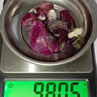 معاملات شهاب سنگ،یاقوت،الماس،و کالاهای قیمتی