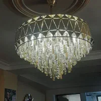 لوستر زیبا وبزرگ