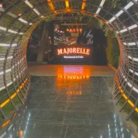 پارکبان و سالن کار