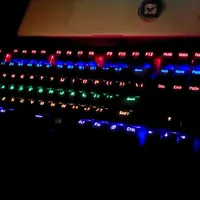 کیبورد گیمینگ سوییچ blue آبی ۱۰۰درصد رنگ مشکی