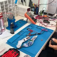 تعمیرات تخصصی تجهیزات پزشکی و دندانپزشکی