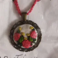 گردنبند گلدوزی