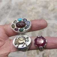 انگشتر نقره یاقوت و چند نگین عتیقه