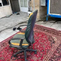 صندلی اداری قدیمی جنس  خوب نیاز به تعمیر|صندلی و نیمکت|تهران, بلورسازی|دیوار