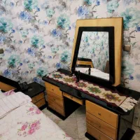 تخت دو نفره با میز توالت و آینه|تخت و سرویس خواب|تهران, امام حسین|دیوار