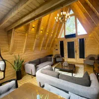 اجاره ویلا سوئیسی استخر دار در دل جنگل 026|اجارهٔ کوتاه‌مدت ویلا و باغ|رشت, کوی غلام نیا|دیوار