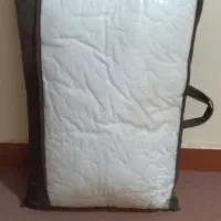 بالش|رختخواب، بالش، پتو|مسجد سلیمان, |دیوار