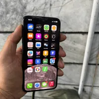 ایفون xs max