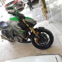 z1000کویر