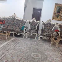 مبلمان سلطنتی ۹نفره همرا با میز بزرگ ومیز عسلی