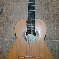 گیتار و سنتور