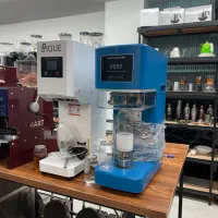 دستگاه کنسیلر و درب‌بند صنعتی آکبند