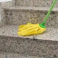 نظافت ساختمان و ویلا وپارو زدن برف حیاط