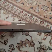 تبلت|تبلت|شیراز, نیایش|دیوار