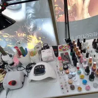 کلیه لوازم کاشت ناخن