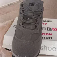 کفش|کیف، کفش، کمربند|قم, وادی السلام|دیوار