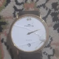 فروش دوعدد ساعت اصل وعقربه طلا