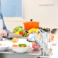 استخدام آشپز خانم