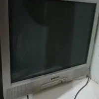 سه عدد تلویزیون نو نو کم کار کرده