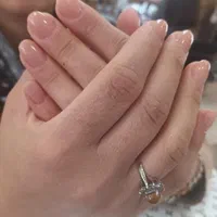 مدل جهت انجام خدمات ناخن|خدمات آرایشگری و زیبایی|تهران, خرمشهر|دیوار