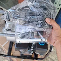 موتور پمپ اب دو ۲ اینچ بنزینی طرح هندا چهار۴ زمانه|ماشین‌آلات صنعتی|مشهد, کوشش|دیوار
