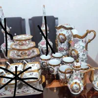 چینی سفید گل برجسته دکوری ویترینی سیلور پیوتر|ظروف سرو و پذیرایی|کهریزک, |دیوار