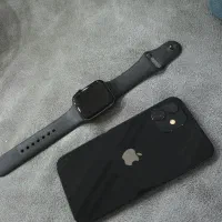 آیفون ۱۲ نرمال در حد نو به همراه اپل واچ se