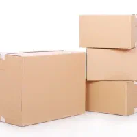 راننده با نیسان شخصی برای پخش ساکن ایلام