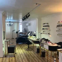 واگذاری سالن زیبایی با تمام وسایل