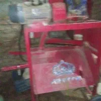 یک دستگاه علف خورد کن یونجه|لوازم جانبی حیوانات|خواجه, |دیوار