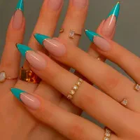 کاشت و ترمیم ناخن حرفهای شهرک غرب